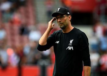 جاري نيفيل على كلوب تحقيق الدوري الإنجليزي ليصل إلى النجاح الكامل مع ليفربول