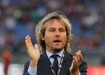 نيدفيد كريستيانو رونالدو يعكس صورة يوفنتوس