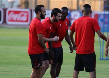 مران الأهلي ازارو يغيب ومروان محسن يبدأ التأهيل وشريف إكرامي يخوض تدريبات منفردة