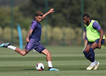 ديلي آلي يعود من الإصابة ويشارك في تدريبات توتنهام استعدادا لآرسنال