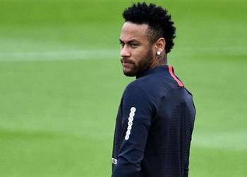 المدير الرياضي لبرشلونة الآن نحن أقرب لضم نيمار