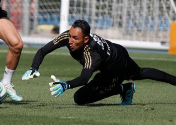 رغم توديعه لزيدان وزملاءه نافاس ينتظر قرار ريال مدريد حول انتقاله لباريس سان جيرمان