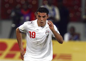 نجلة عمرو زكي تكشف عن الحالة الصحية لوالدها بعد حادث الساحل