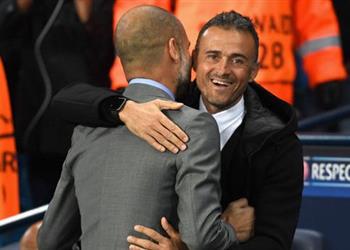 جوارديولا يوجه رسالة لإنريكي ويكشف موقف ستونز وخيسوس من اللعب ضد برايتون