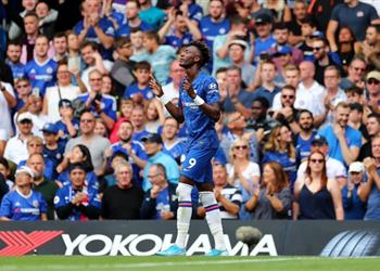 رقم قياسي إنجليزي جديد لتشيلسي بعد ثنائية أبراهام أمام شيفلد