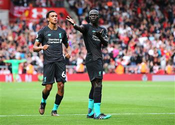 في 4 دقائق بالفيديو أرنولد وماني يسجلان لليفربول في شباك بيرنلي بالدوري الإنجليزي