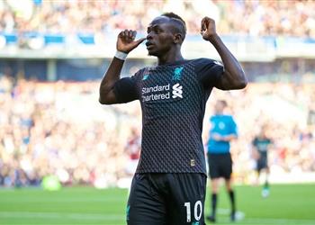 كاراجر يتعاطف مع ماني كان على محمد صلاح تمرير لكرة لساديو أمام مرمى بيرنلي