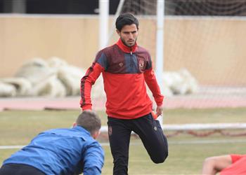 طارق العشري يعدد مهارات حمدي فتحي لاعب الأهلي ويصرح أتوقع أنه سيكون أهم عناصر منتخب مصر