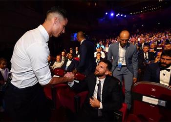 ريفالدو يدافع عن ميسي ورونالدو ضد الانتقادات بسبب كأس العالم