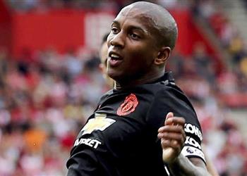 بعد التعادل مع ساوثهامبتون أشلي يونج أهدرنا نقطتين ولم نلعب بشكل جيد