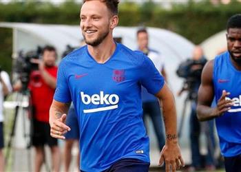 لاجازيتا يوفنتوس يعرض صفقة تبادلية على برشلونة لضم راكيتيتش وأومتيتي