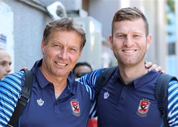 مدرب الأهلي يعلن رحيله عن الفريق