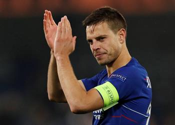 مهاجم تشيلسي السابق أزبيلكويتا نقطة ضعف واضحة في الفريق