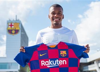رسميا برشلونة يضم موهبة رايو فاليكانو لتعويض ميراندا