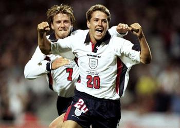 أوين عن طرد بيكهام في مونديال 1998 كان تصرف ا طفولي ا ومازالت مستاء منه