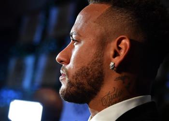 برغم عدم عودته نيمار يحدث انشقاقا بين لاعبي برشلونة