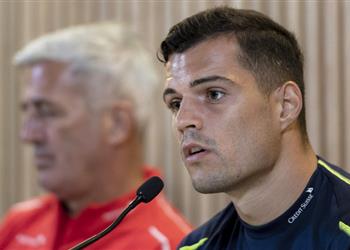 تشاكا يدافع عن نفسه الأخطاء جزء من كرة القدم وكنا الأقرب للفوز على توتنهام