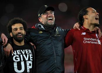 فان دايك يستعيد ذكريات الريمونتادا أمام برشلونة شعارنا كان منقوشا على قميص محمد صلاح