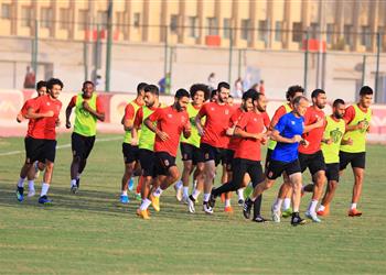 مران الأهلي صالح يشكو من آلام الضامة وفايلر يجتمع مع عبد الحفيظ للتنسيق قبل رحلة غينيا الاستوائية