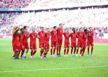 كوتينيو و ليفاندوفسكي على رأس قائمة بايرن ميونخ لدوري أبطال أوروبا