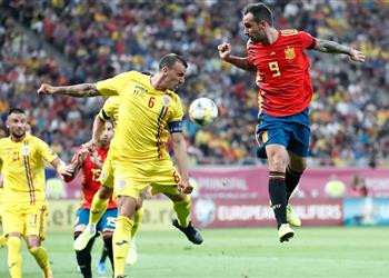 ألكاسير حارس رومانيا حرمنا من 4 أهداف ولا أحمل أي ضغينة ضد برشلونة