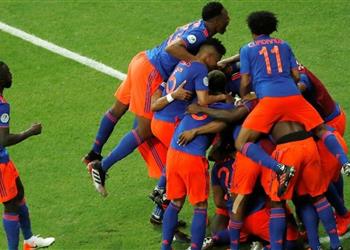 فيديو كولومبيا تقلب الطاولة على البرازيل وتسجل الهدف الثاني