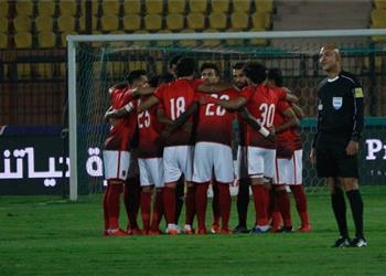 فيفا يرسل لـ الأهلي 148 ألف دولار تعويض ا لإصابة مهاجمه مع منتخب مصر