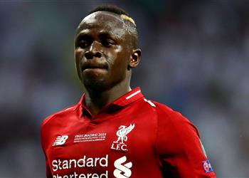 بعد أزمته مع محمد صلاح وارتباطه بالانتقال إلى ريال مدريد ماني أنا سعيد في ليفربول