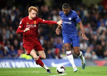 فان دن بيرج لاعبو ليفربول يساعدوني وأتعلم من فان ديك