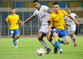 فيديو وجيه عبد الحكيم يسجل هدف الإسماعيلي الأول أمام الأهلي الليبي