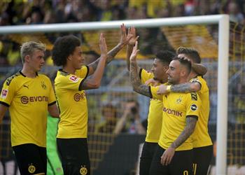 قبل مواجهة برشلونة دورتموند يعود لنغمة الانتصارات برباعية على حساب باير ليفركوزن في الدوري الألماني