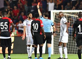 بعد طرده أمام غازي عنتاب صحيفة تكشف عن عقوبة النني المتوقعة في الدوري التركي