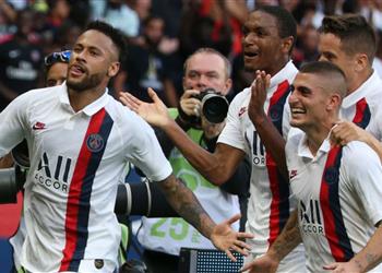 إصابة جديدة تحرم باريس سان جيرمان من مدافعه قبل مواجهة ريال مدريد في دوري الأبطال