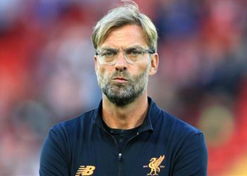 مدافع ليفربول يغيب عن التدريبات ويورط كلوب قبل مواجهة نابولي في دوري الأبطال