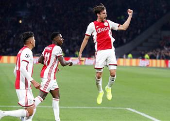 بالفيديو أياكس يتجاوز ليل بسهولة وبنفيكا يسقط على ملعبه أمام لايبزيج