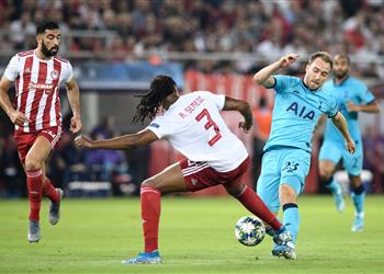 ريو فيرديناند يتهم توتنهام بالتراخي والكسل بعد التعادل ضد أولمبياكوس