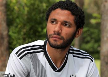 صحيفة تركية تخوف في بشكتاش من عقوبة محمد النني بعد طرده أمام غازي عنتاب