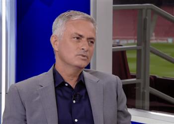 مورينيو بكيت لشراء مدافع جديد قبل رحيلي ومانشستر يونايتد ي مكنه إنهاء بريميرليج بين الأربعة الكبار