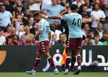 لاعب أستون فيلا م شيد ا بتريزيجيه يملك سرعة هائلة وعودته مسألة وقت فقط