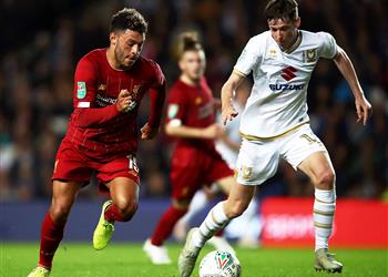 فيديو في غياب محمد صلاح ليفربول يتأهل لدور الـ16 بكأس الرابطة بثنائية أمام ميلتون كينز دونز