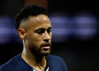 رغم طلبه الرحيل تقارير فرنسية باريس سان جيرمان يرغب في تمديد عقد نيمار