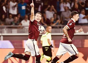 الهزيمة الثالثة للروسونيري فيديو ث نائية بيلوتي تقود تورينو للفوز على ميلان في الدوري الإيطالي