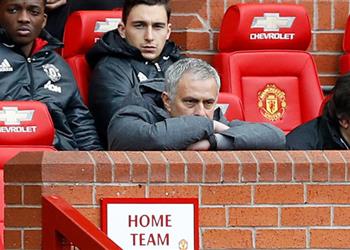 مدير مانشستر السابق نتائج الفريق يونايتد يدفع ثمن إقالة مورينيو