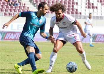 تشكيل لاريسا ضد أريس عمرو وردة أساسي ا في الدوري اليوناني