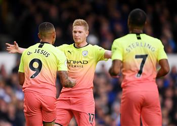 بالفيديو مانشستر سيتي يجتاز إيفرتون بثلاثية في منافسات البريميرليج