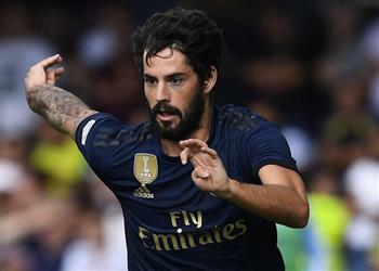 بيريز يسعى لضم لاعب ميلان مقابل رحيل إيسكو