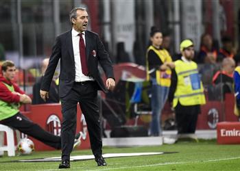 تقارير مرشح سابق للأهلي بين ثلاثة بدلاء محتملين لخلافة جيامباولو في ميلان