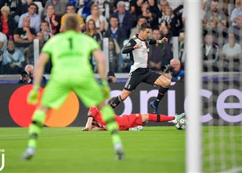 بالفيديو يوفنتوس يضرب باير ليفركوزن بثلاثية ويتصدر مجموعته بدوري أبطال أوروبا