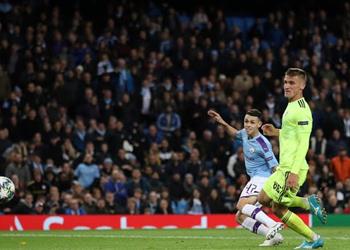 فيديو مانشستر سيتي يفوز على دينامو زغرب بثنائية في دوري أبطال أوروبا