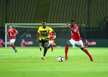 بالفيديو أجاي يعزز تقدم الأهلي على الإنتاج الحربي بهدف ثالث